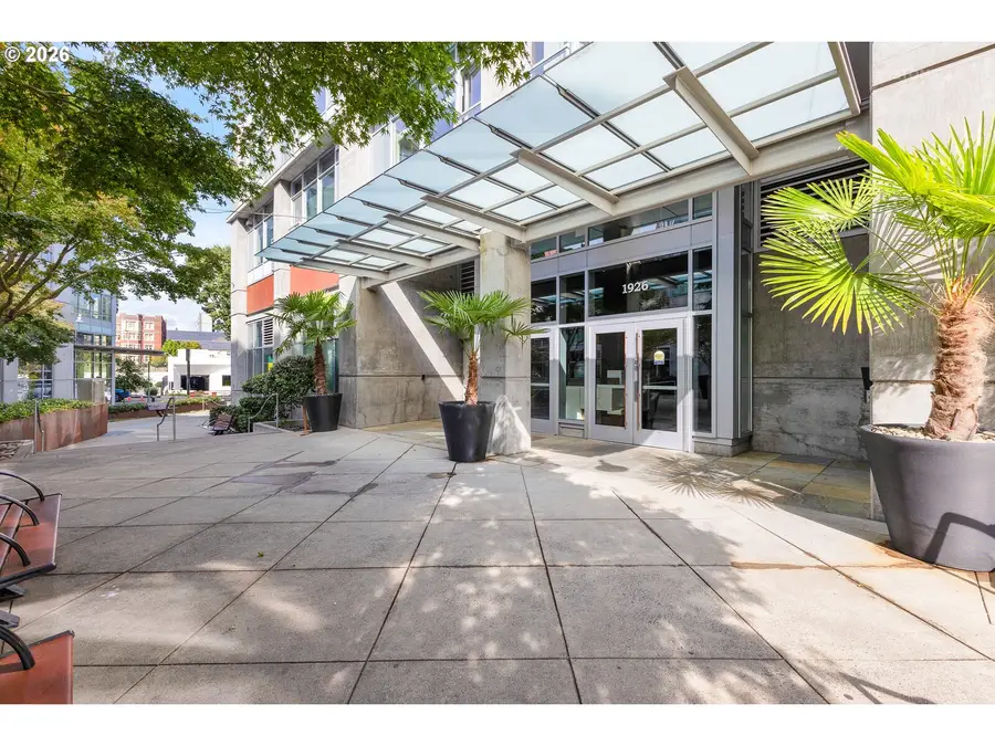 1926 W Burnside St #1605, Portland, OR 97209 - #2