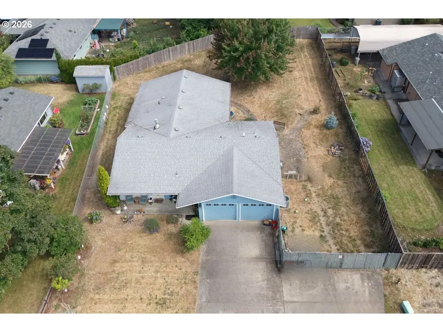 2321 SE Spruce St, Hillsboro, OR 97123 - #2