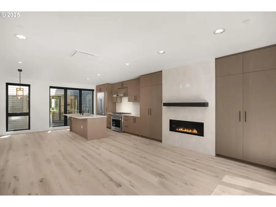 1853 NW 28th Ave, Portland, OR 97210 - #3