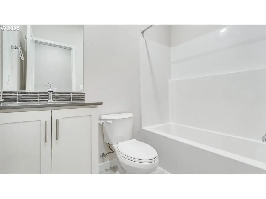 16713 SE Wintergreen St, Happy Valley, OR 97086 - #3