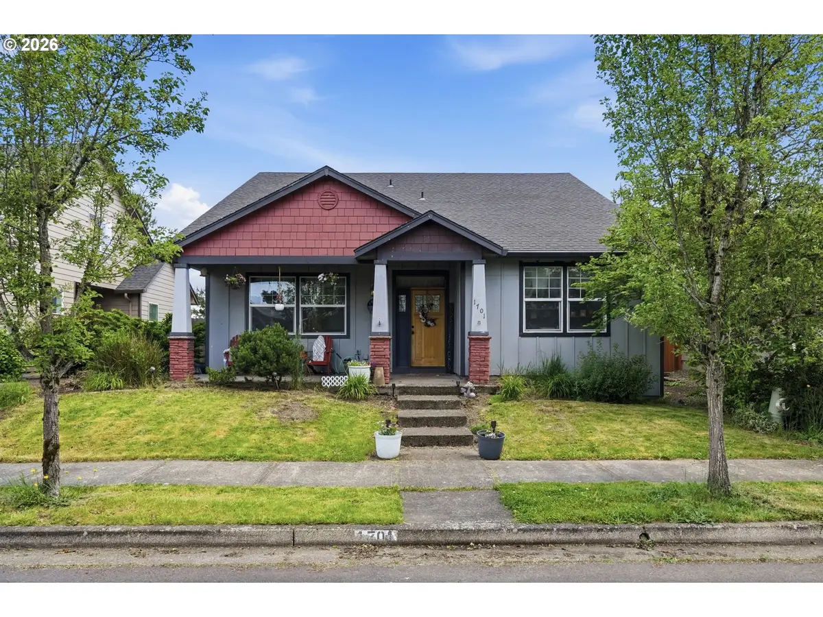 1701 Webb Lake Dr, Silverton, OR 97381 - #1