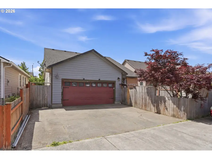 1701 Webb Lake Dr, Silverton, OR 97381 - #3