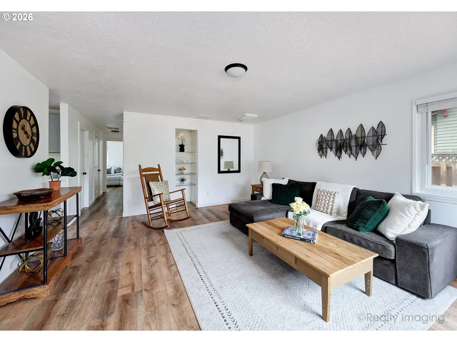 5714 NE Ainsworth St, Portland, OR 97218 - #3