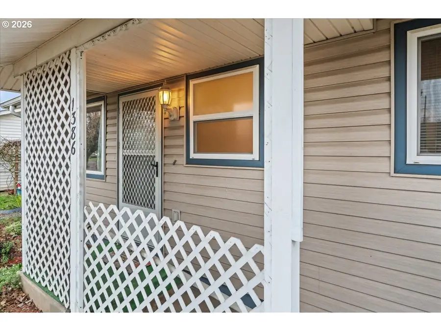 1386 Umpqua Rd, Woodburn, OR 97071 - Image #3