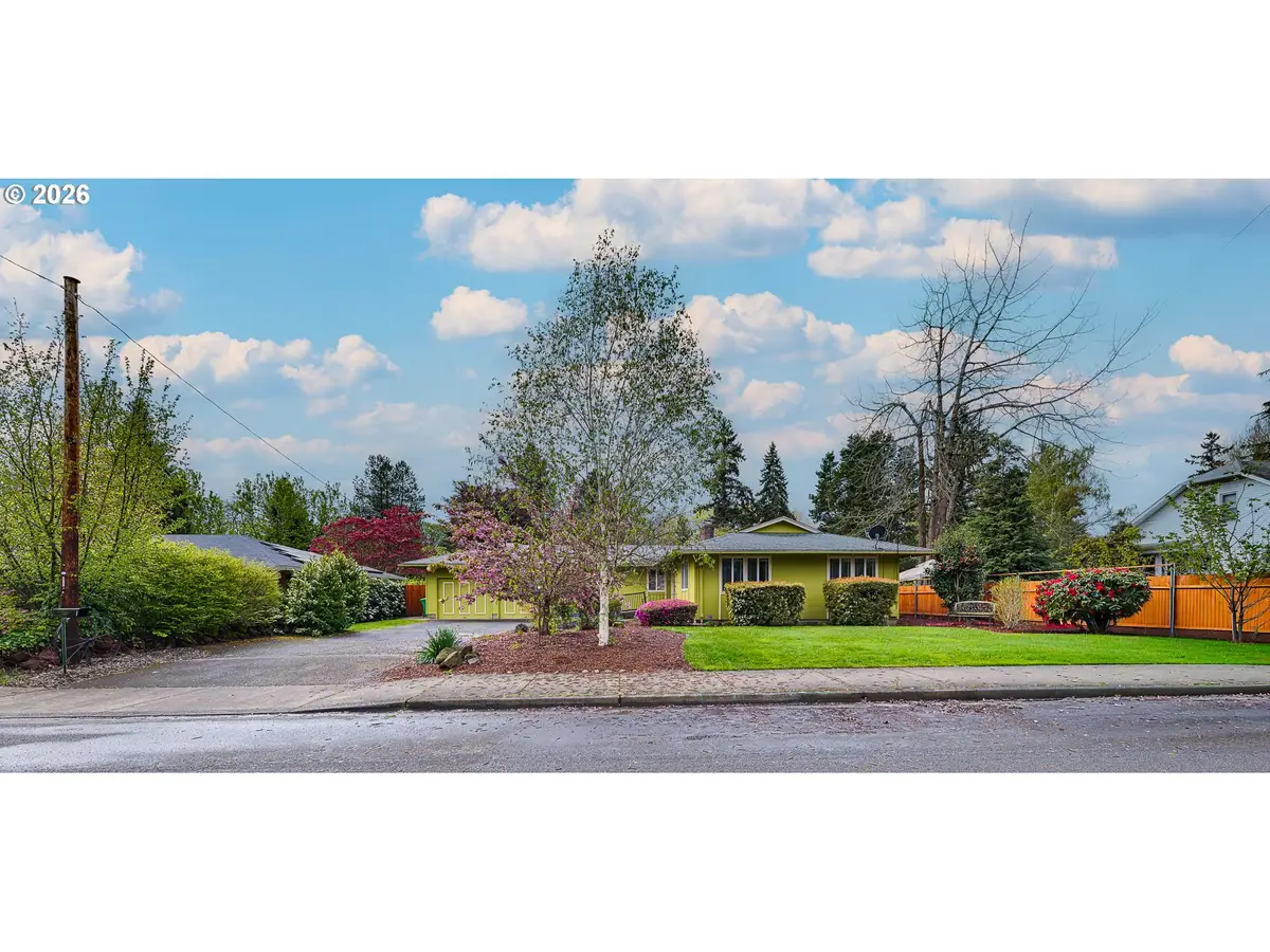 1722 SE Oak St, Hillsboro, OR 97123 - #1