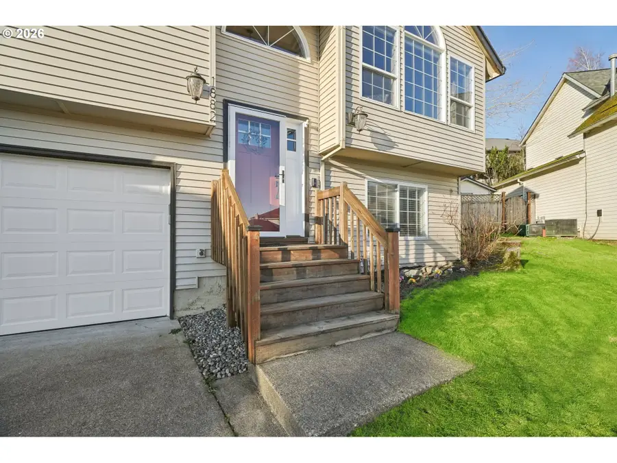 1882 SW Spence Ave, Troutdale, OR 97060 - Image #3