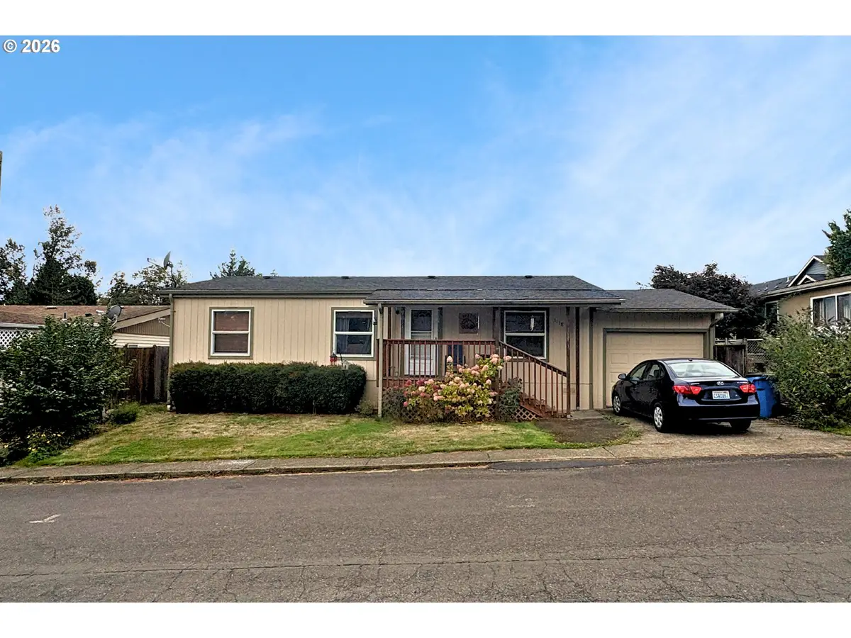 1118 W C Ave, La Center, WA 98629 - #1