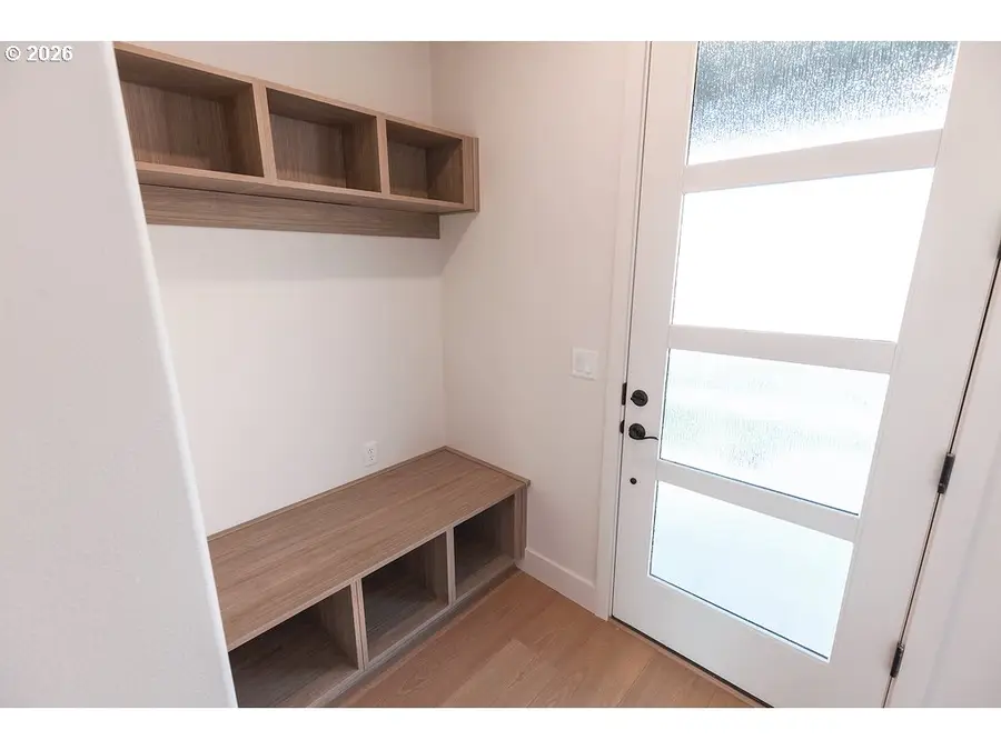 16009 Barlow Trail Ln, Oregon City, OR 97045 - #2