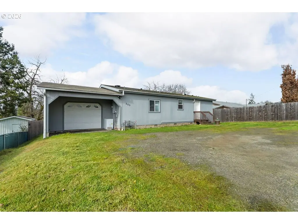 265 SE Grape Ave, Winston, OR 97496 - #1