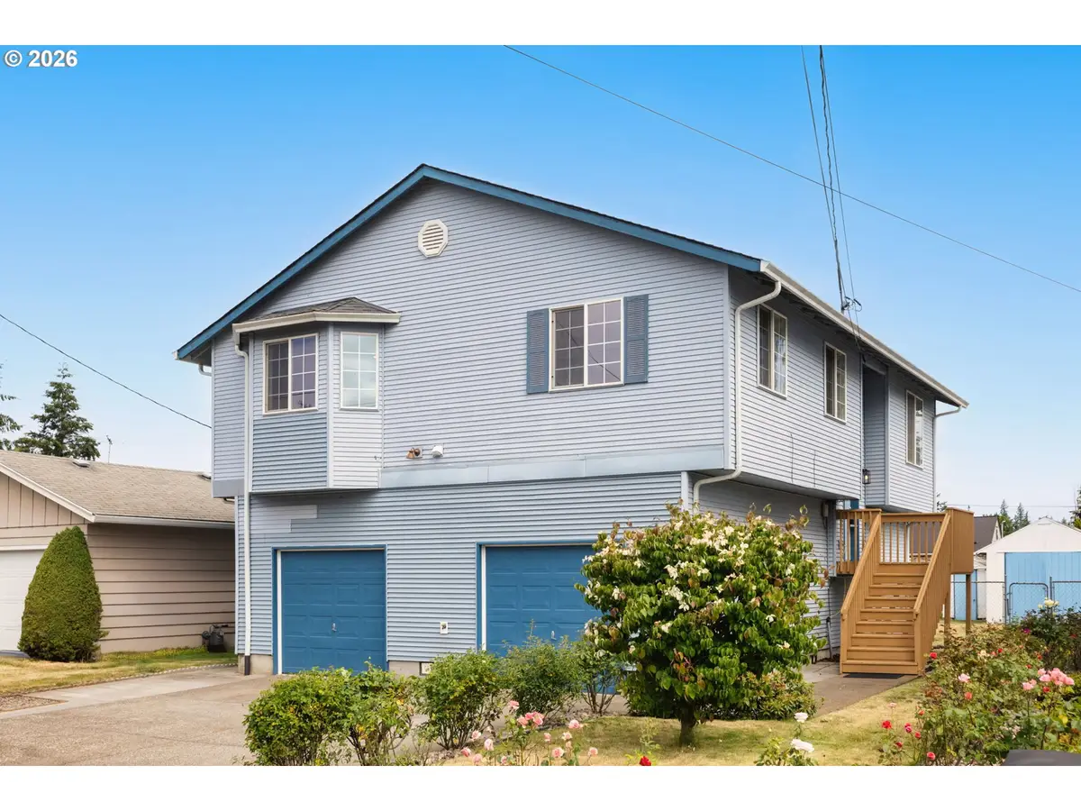 12037 SE Raymond St, Portland, OR 97266 - #1