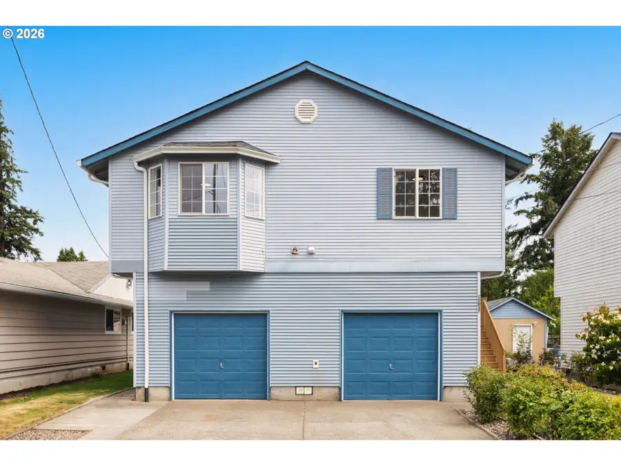 12037 SE Raymond St, Portland, OR 97266 - #2