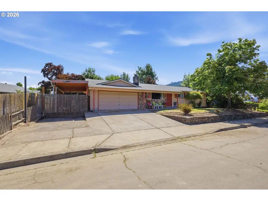 277 71st Pl, Springfield, OR 97478 - #2
