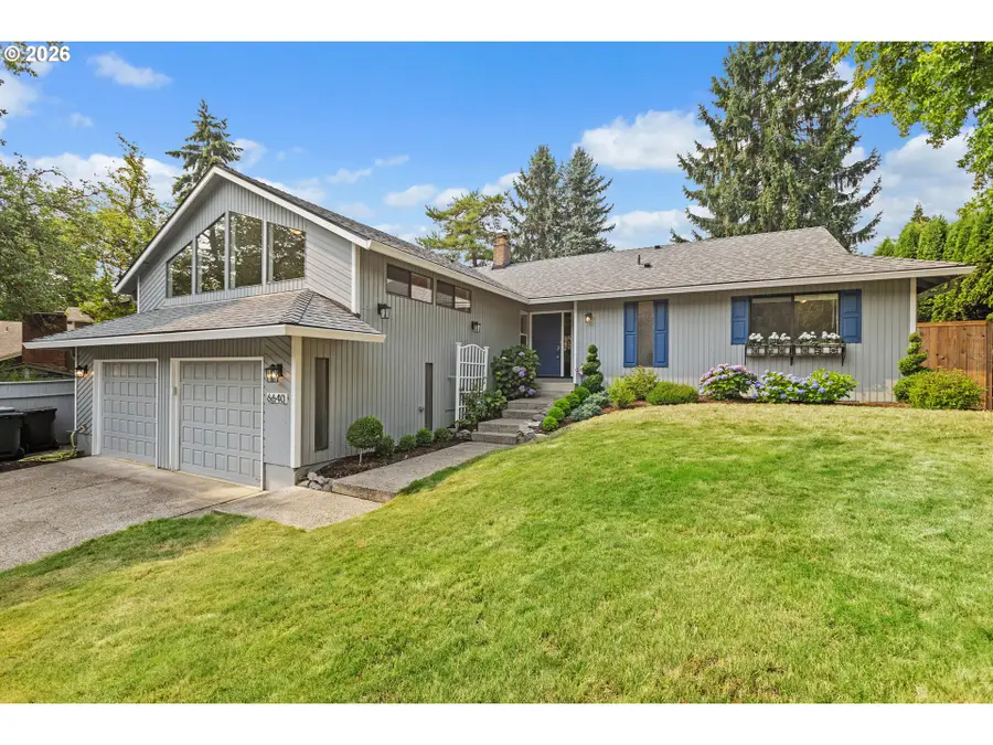 6640 Palomino Cir, Northwest Clackamas, OR 97068 - #2