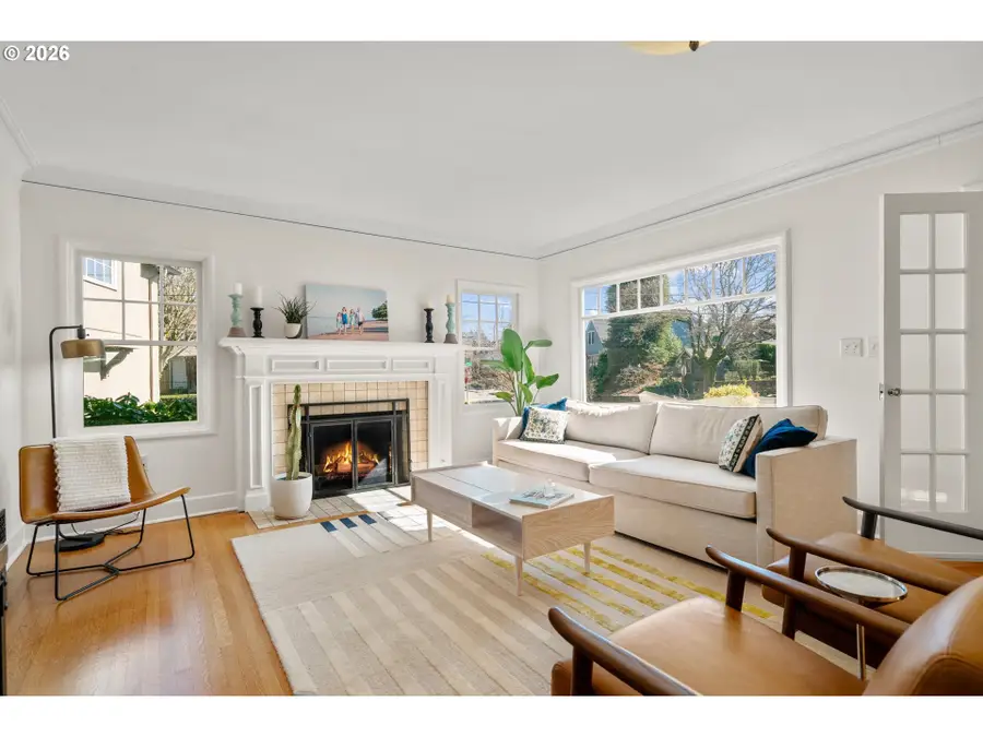 2237 NE Regents Dr, Portland, OR 97212 - #3