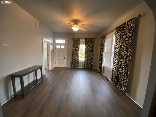 1014 Taylor St, Oregon City, OR 97045 - #3