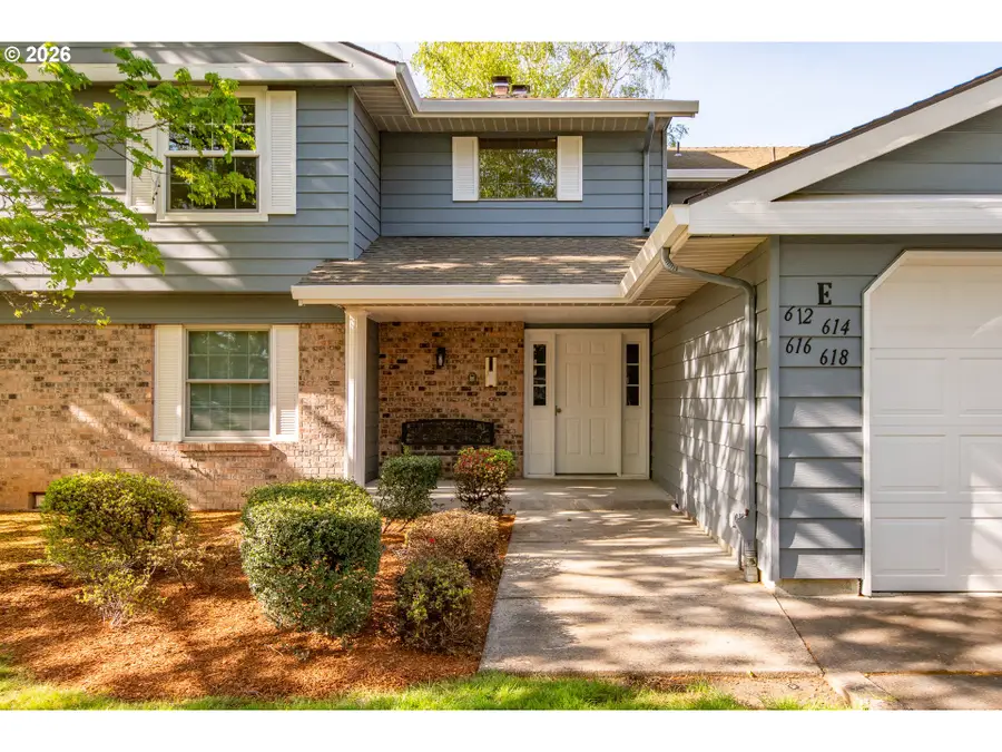 616 SW Eastman Pkwy, Gresham, OR 97080 - #2