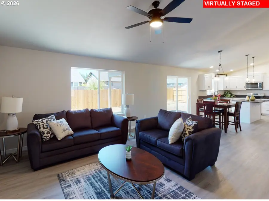161 Collins Ct, Winston, OR 97496 - #3