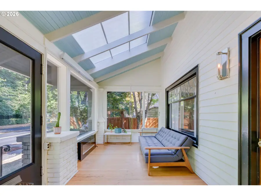 128 SE Cesar E Chavez Blvd, Portland, OR 97214 - #2