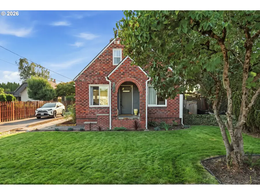 707 3rd St, Woodland, WA 98674 - #3