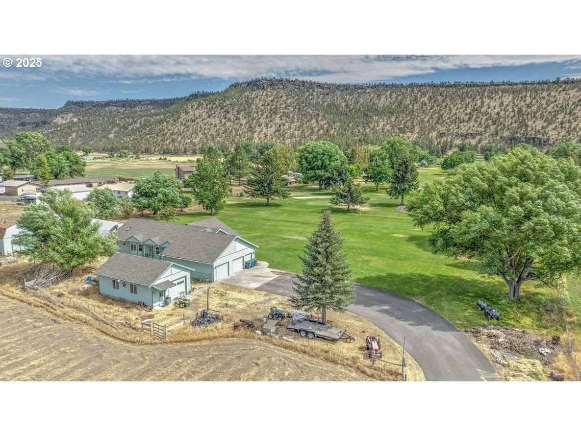 7208 NE Ochoco Hwy, Prineville, OR 97754 - Image #1