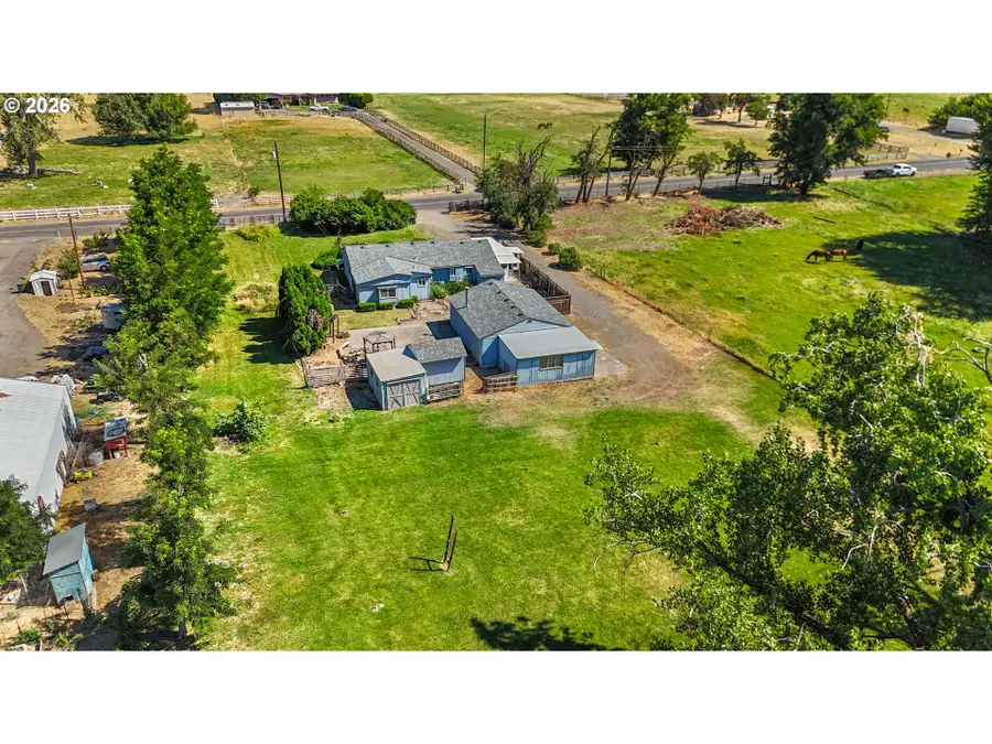 29538 Bridge Rd, Hermiston, OR 97838 - #3
