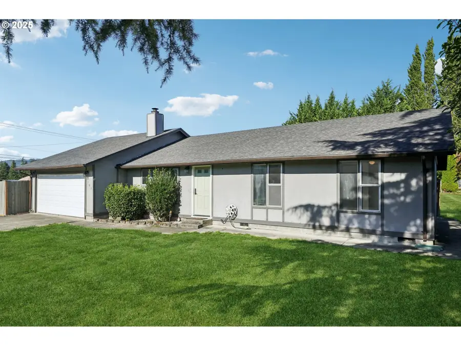 103 Scott St, Longview, WA 98632 - Image #2