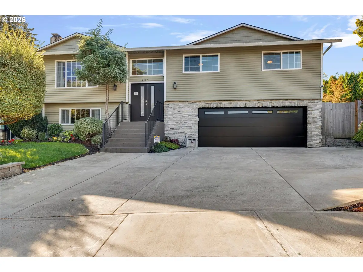 2074 SE Linden Pl, Gresham, OR 97080 - Image #1