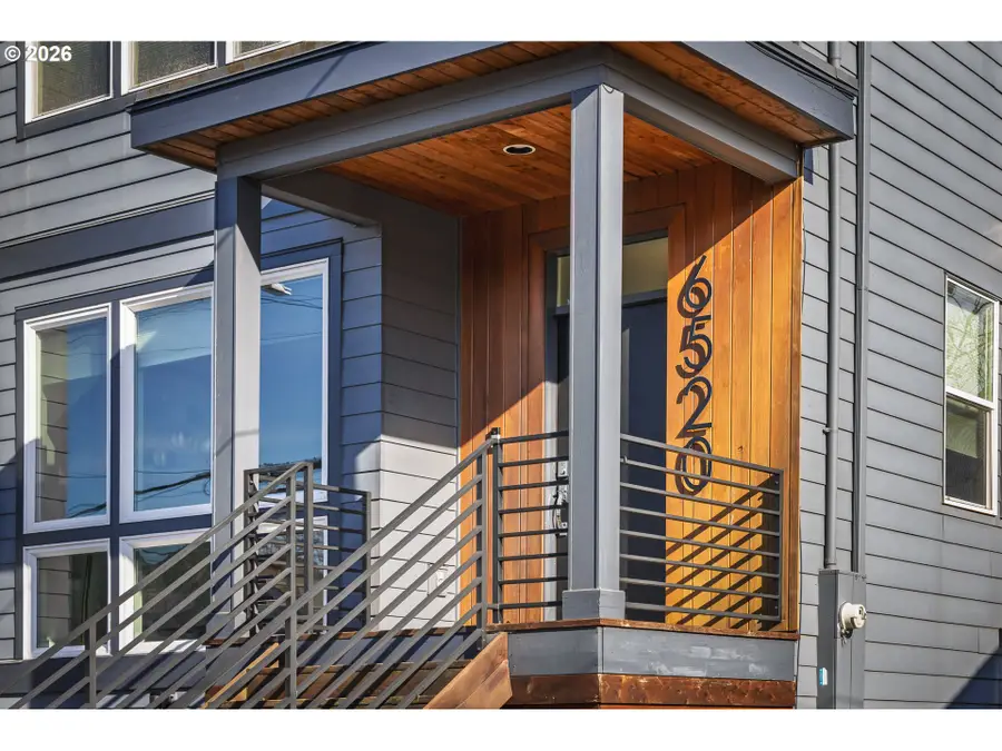 6520 NE Grand Ave, Portland, OR 97211 - #3
