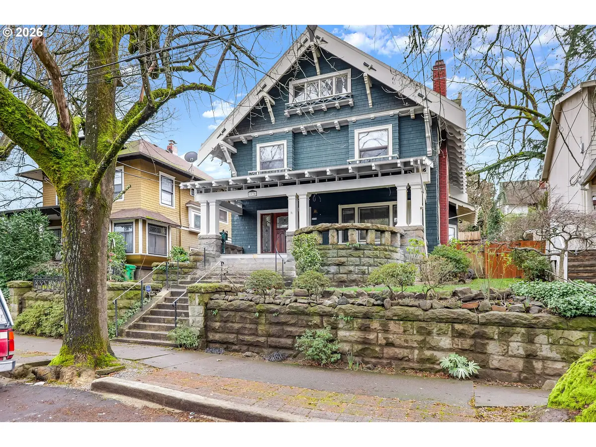 2936 SE Taylor St, Portland, OR 97214 - Image #1