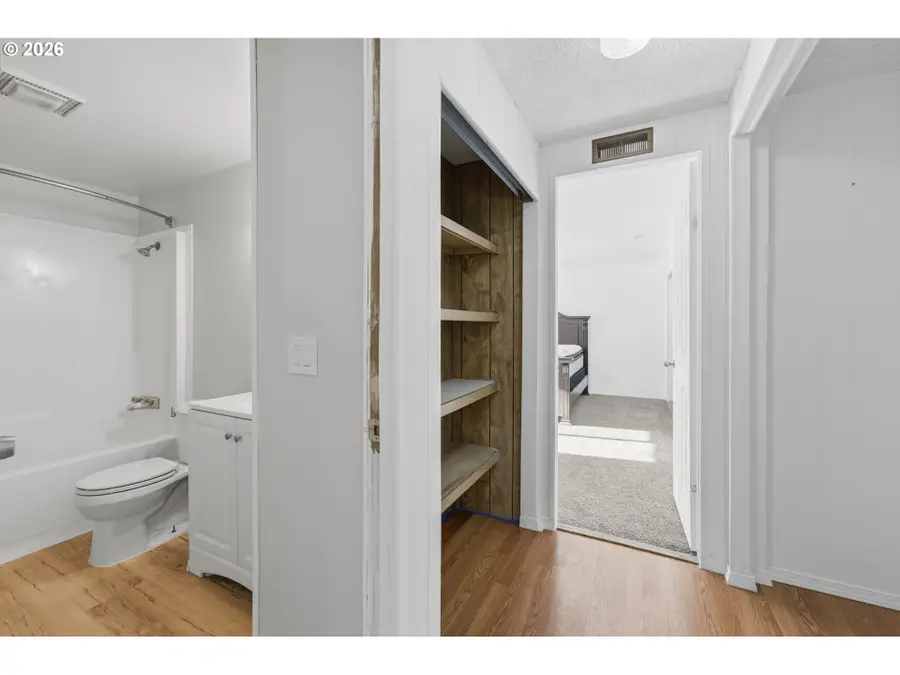 15864 Green Forest Rd, Sisters Millican, OR 97739 - #2