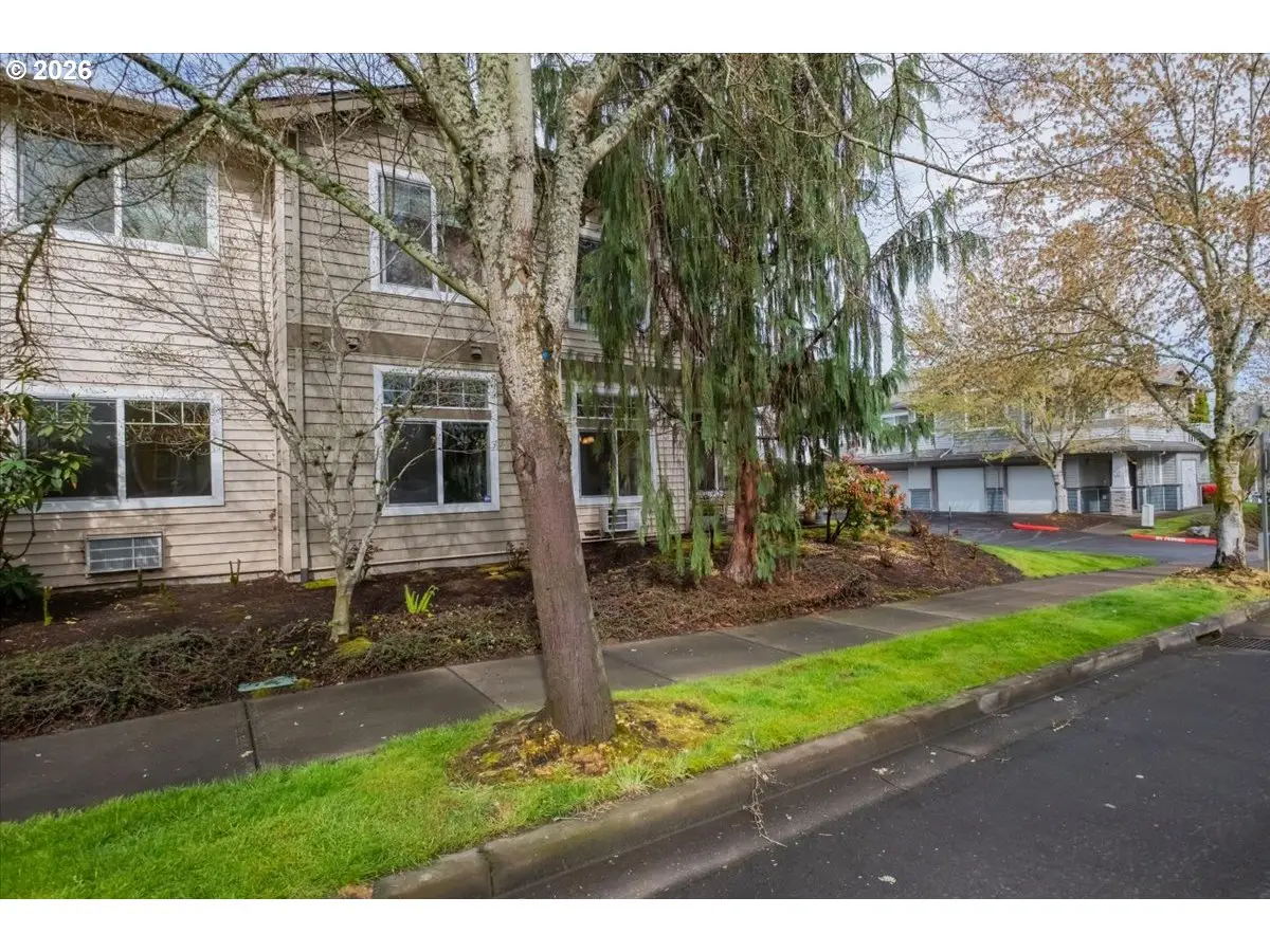 1807 NE 101st Ave, Hillsboro, OR 97006 - #1