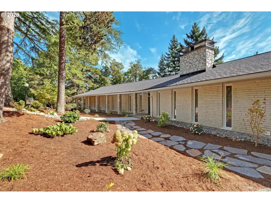 330 NW Royal Blvd, Portland, OR 97210 - #2