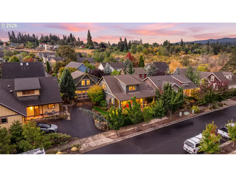 3101 Sherman Ave, Hood River, OR 97031 - #2