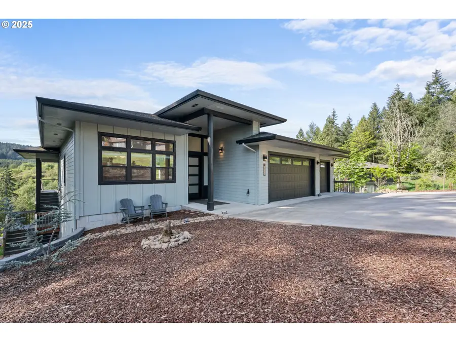 50322 Briarwood Ct, Scappoose, OR 97056 - Image #2
