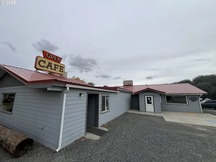 975 2nd St, North Powder, OR 97867 - #3