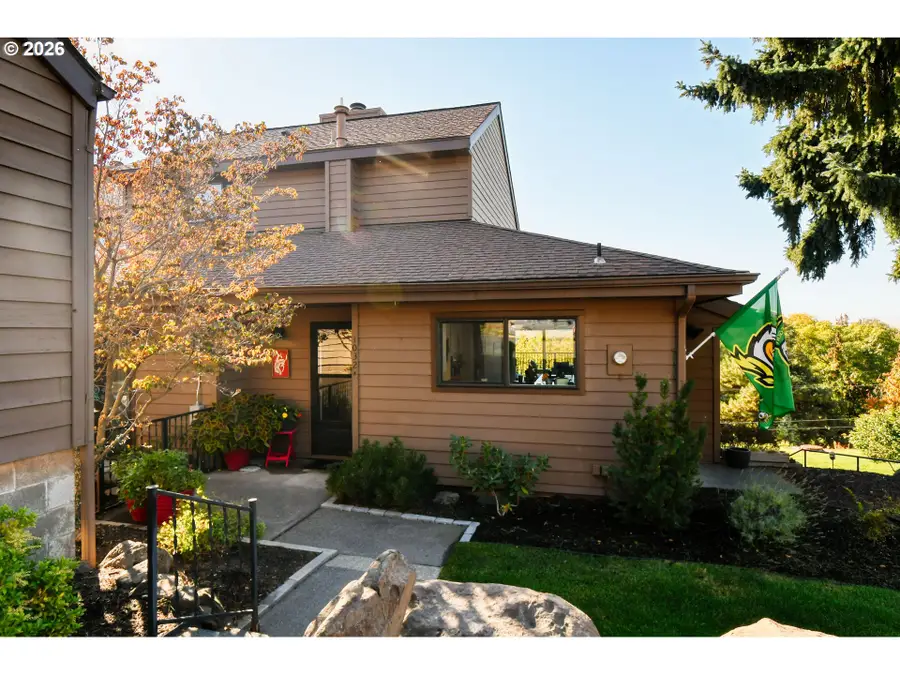 1032 NW 12th St #A, Pendleton, OR 97801 - #3