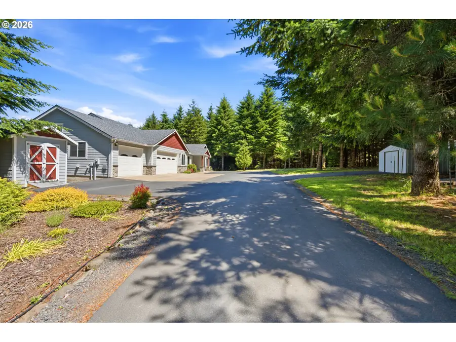 21020 NE Finnigan Hill Rd, Hillsboro, OR 97123 - #2