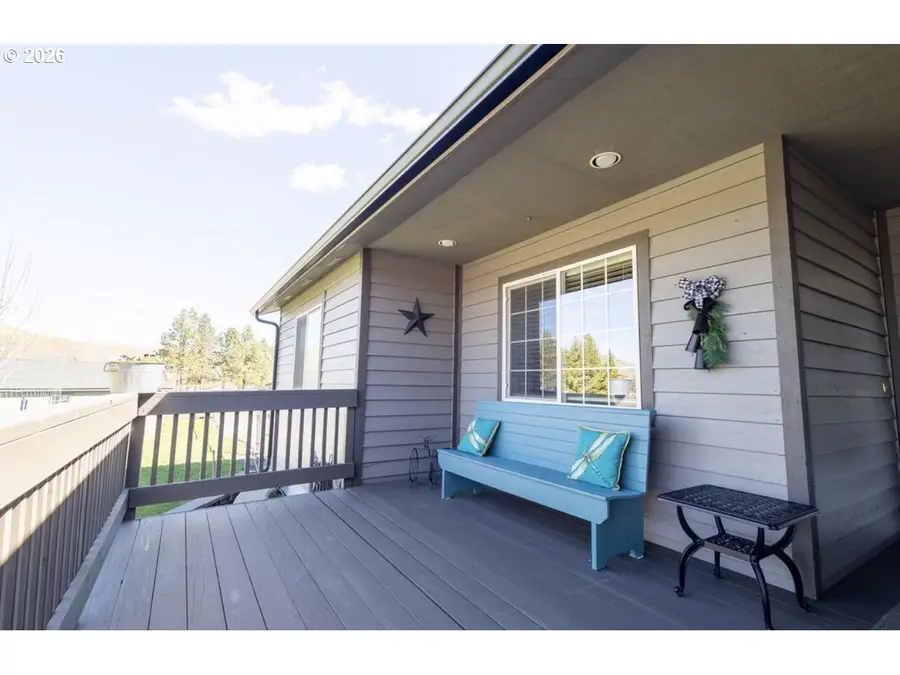 503 S Holmes St, Wallowa, OR 97885 - #3