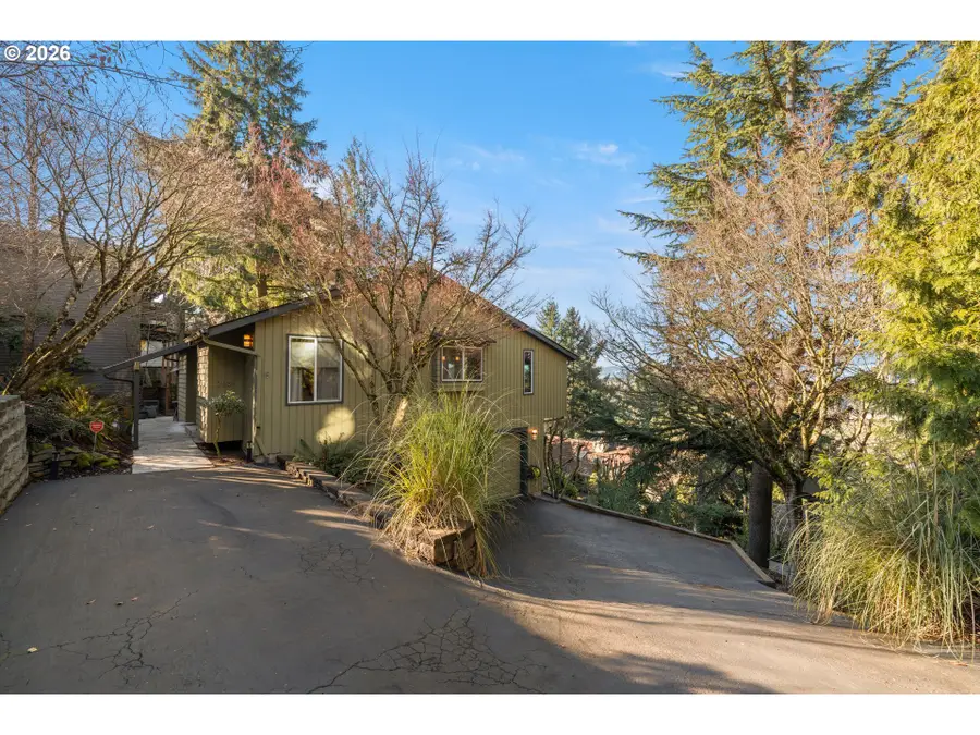 2831 NE Rocky Butte Rd, Portland, OR 97220 - #3