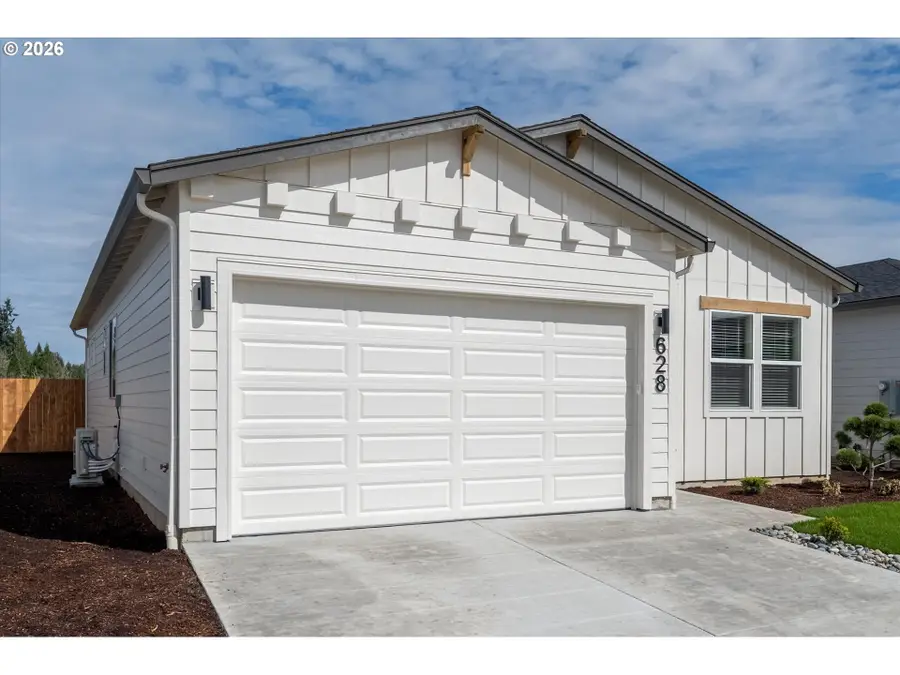 628 SE 34th St, Battle Ground, WA 98604 - #3