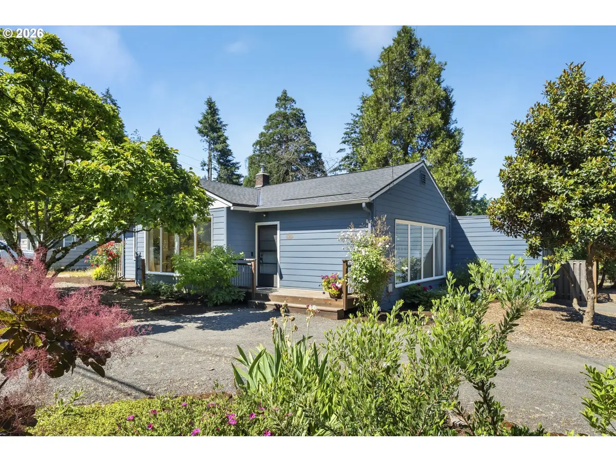 11207 SW 53rd Ave, Portland, OR 97219 - #1