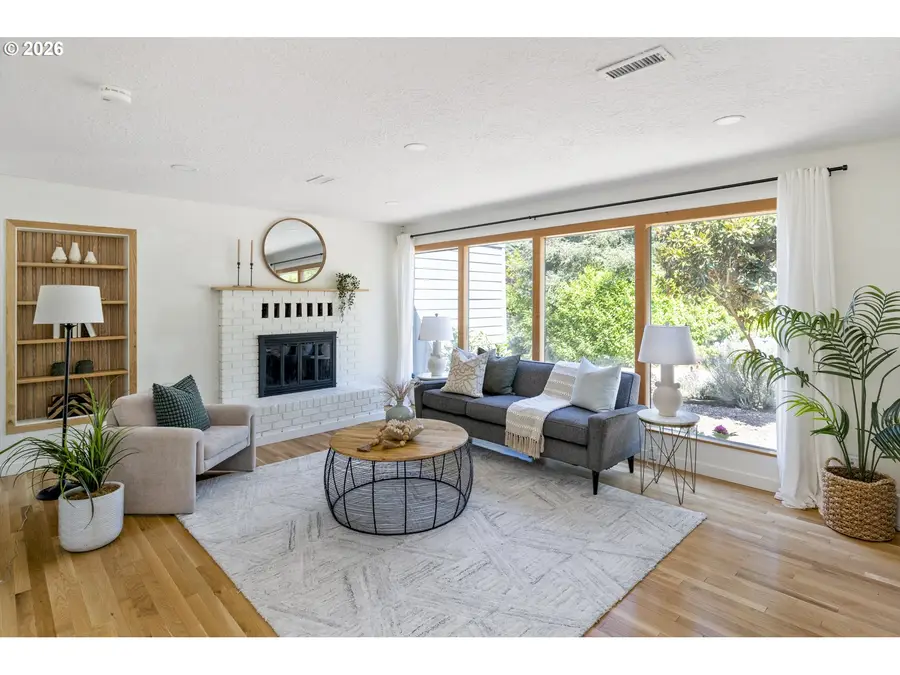 11207 SW 53rd Ave, Portland, OR 97219 - #3