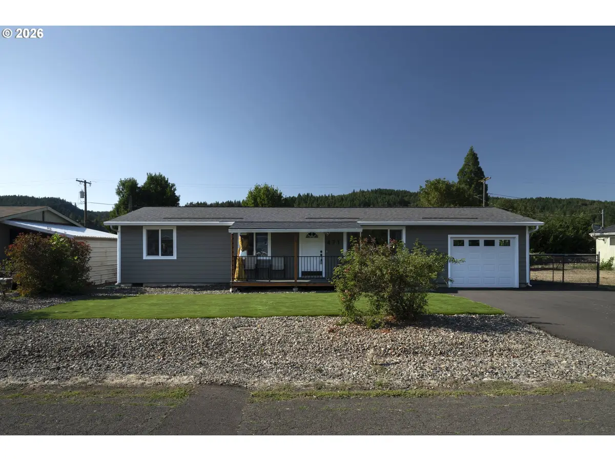 471 Glen Ave, Sutherlin, OR 97479 - #1