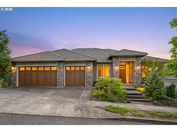 9734 NW Skyline Heights Dr, Portland, OR 97229