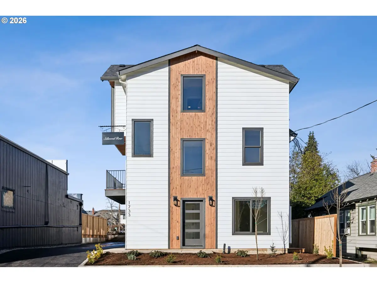1730 SE Sherrett St, Portland, OR 97202 - #1