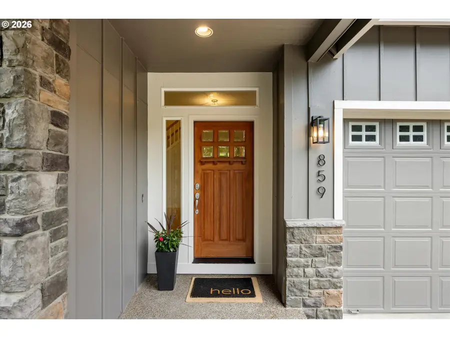 859 NE Retford Ave, Hillsboro, OR 97124 - #2