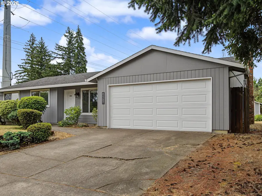 19914 NE Holladay St, Portland, OR 97230 - #2