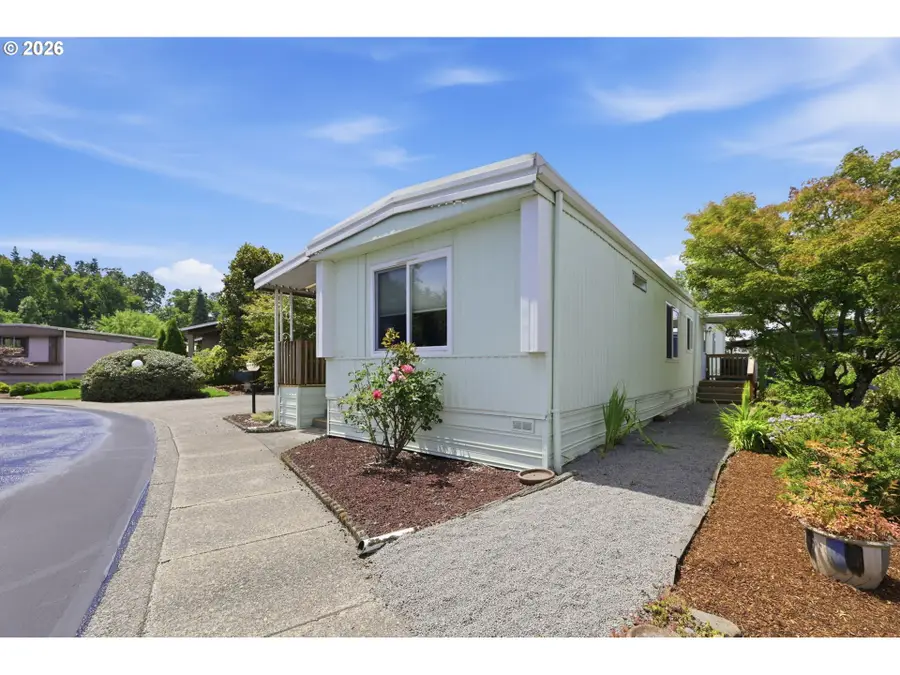 658 S 57th St #35, Springfield, OR 97478 - #2