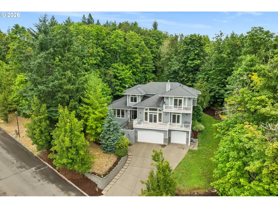 10126 NW Ash Ct, Portland, OR 97231 - Image #2