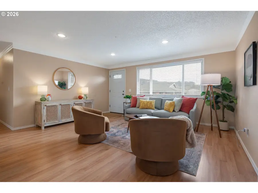 6844 SE 92nd Ave, Portland, OR 97266 - #2